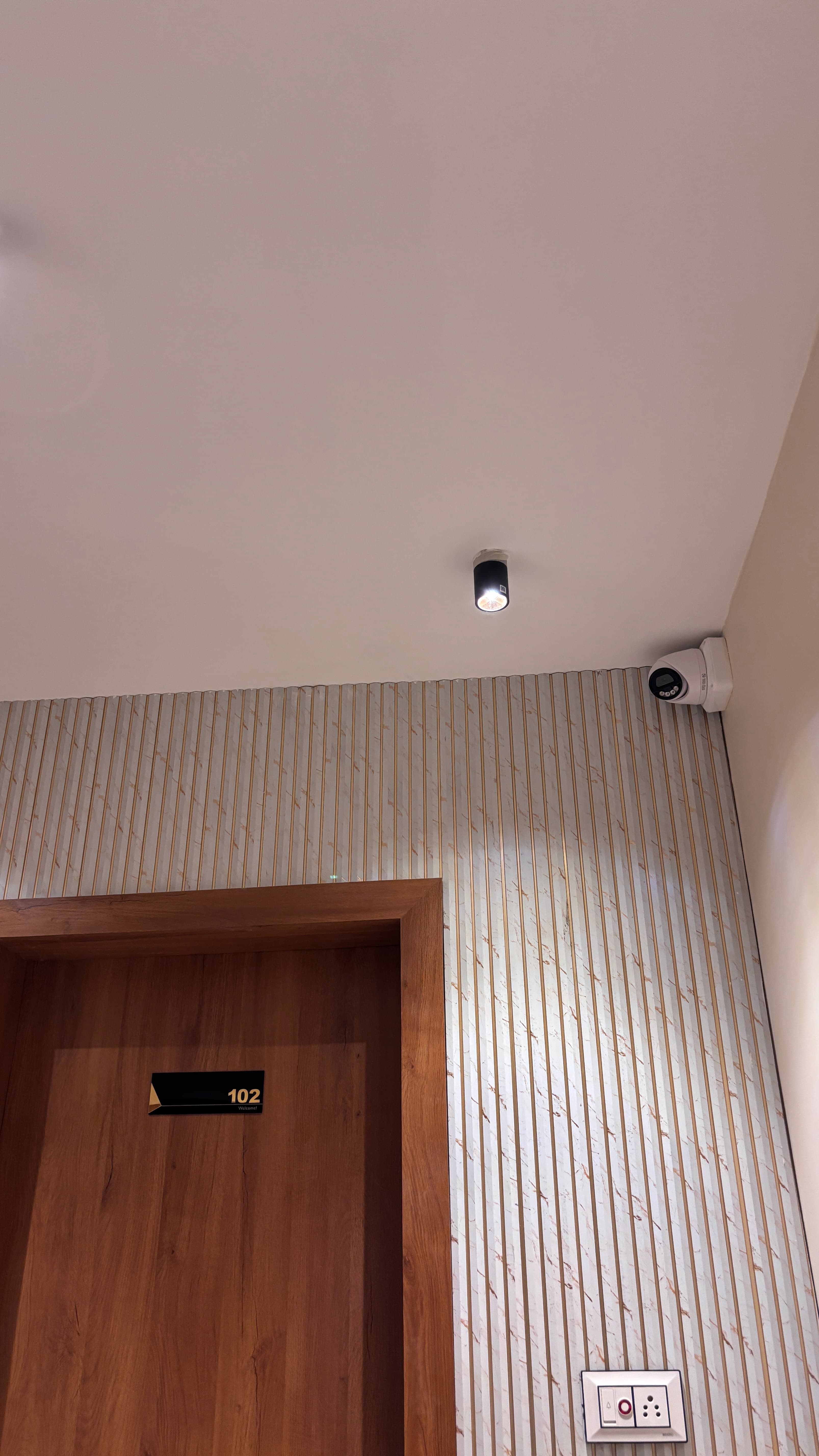 Pearl Homestay Ujjain - Lobby View